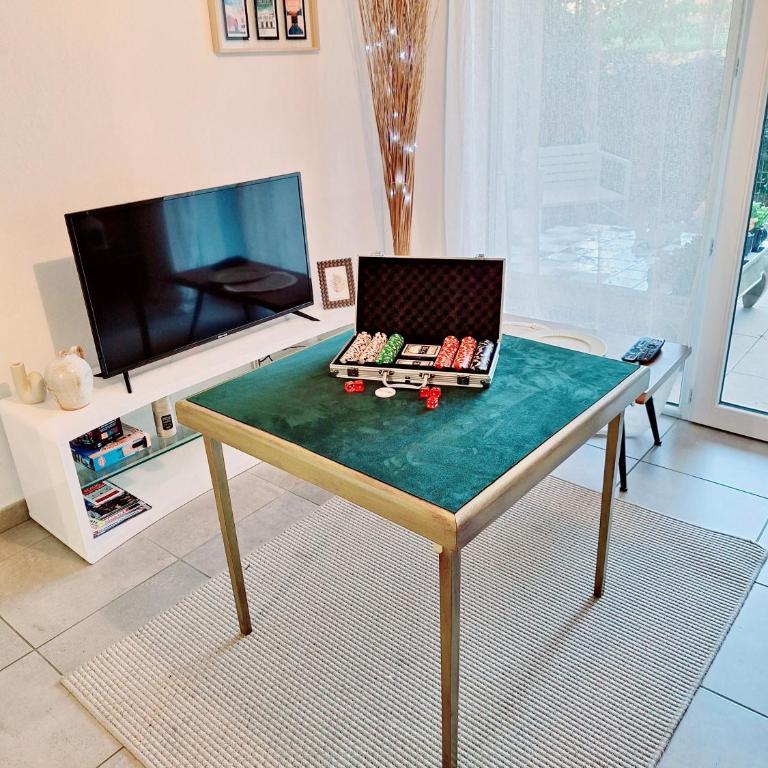 L'échiquier de Béziers - T2 déco soigné - Belle terrasse -Parking - Wifi - Appartement 1 Chambre - 8