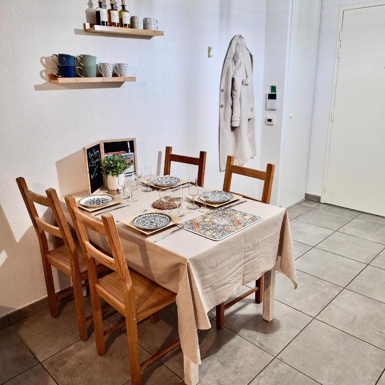 L'échiquier de Béziers - T2 déco soigné - Belle terrasse -Parking - Wifi - Appartement 1 Chambre - 9