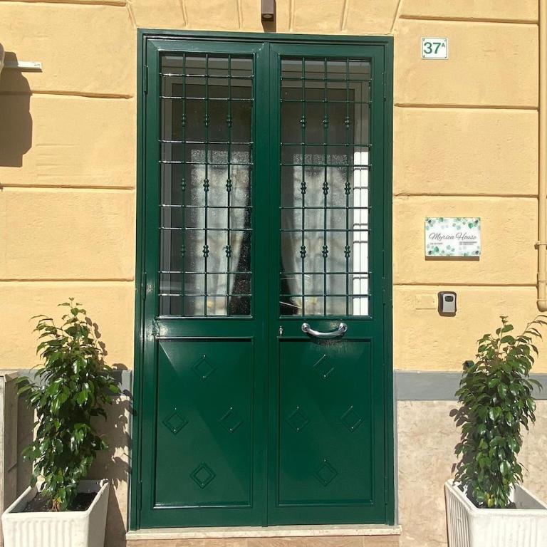 Myrica House - Two-Bedroom House - 1