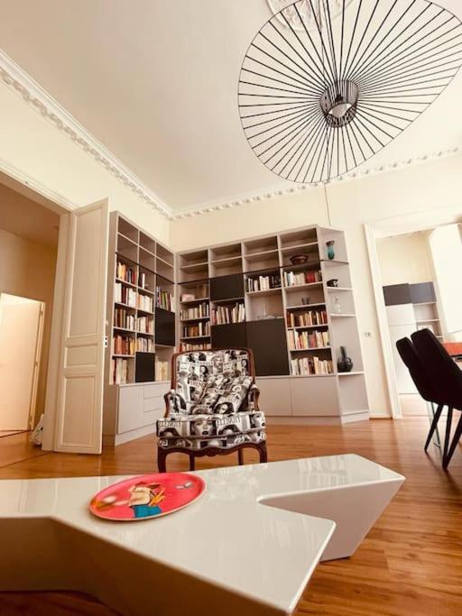 Magnifique Appartement Bordeaux centre historique - Two-Bedroom Apartment - 26