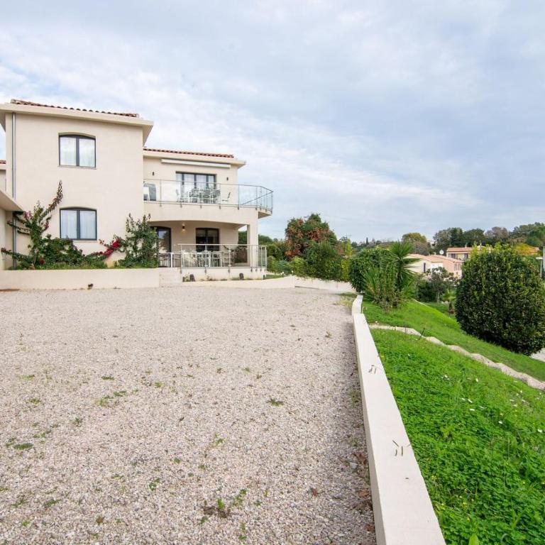 Maisonnette with swimming pool - Appartement 2 Chambres - 17