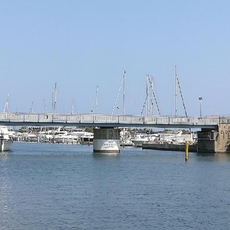 T2 climatisé à 2 minutes de la plage du Pont Tournant - 4BRANB - One-Bedroom House - 20