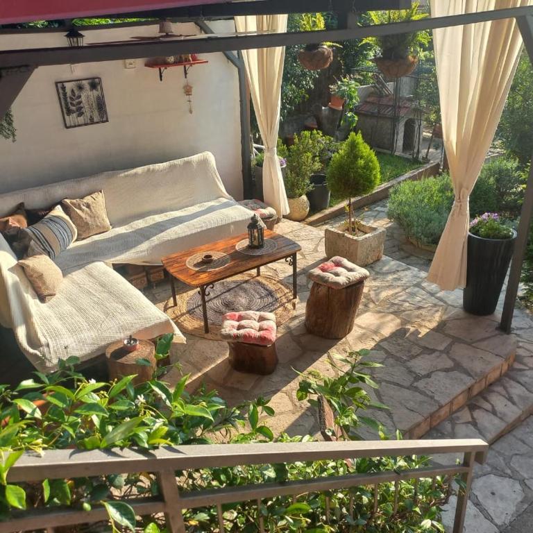 Villa Sofia - Three-Bedroom Apartment - 22