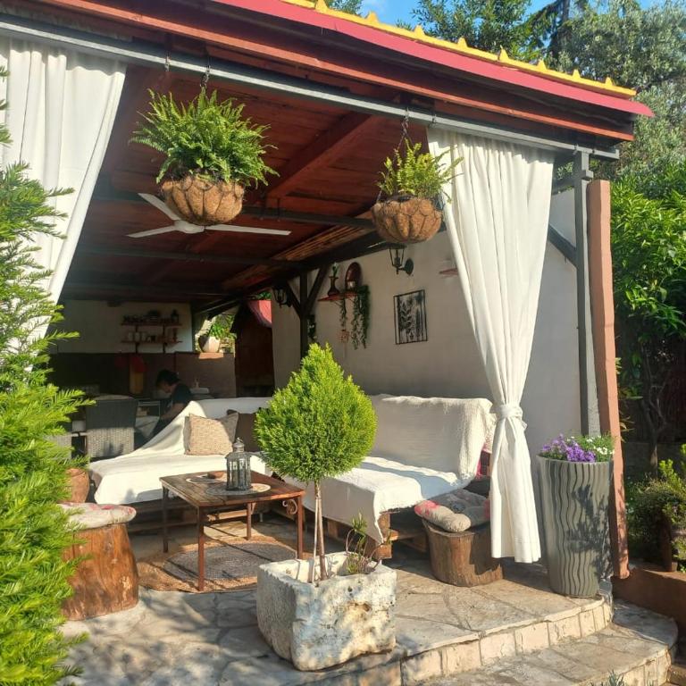 Villa Sofia - Three-Bedroom Apartment - 23