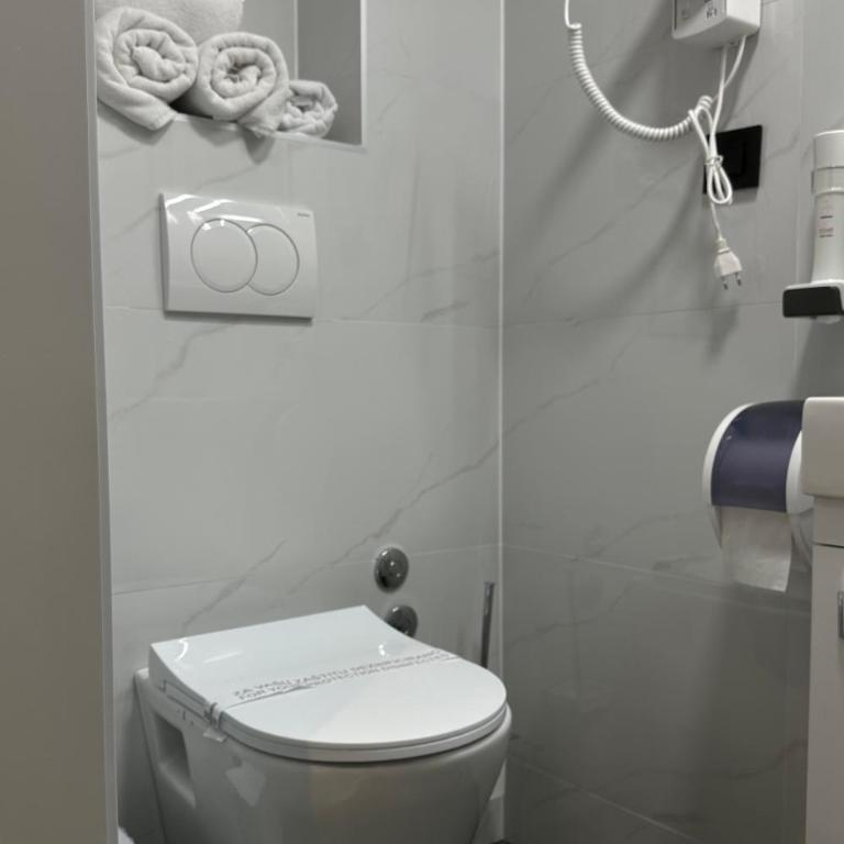 Alinar Oasis Budget Hotel - Deluks Dvokrevetna Soba sa Bračnim Krevetom - 11