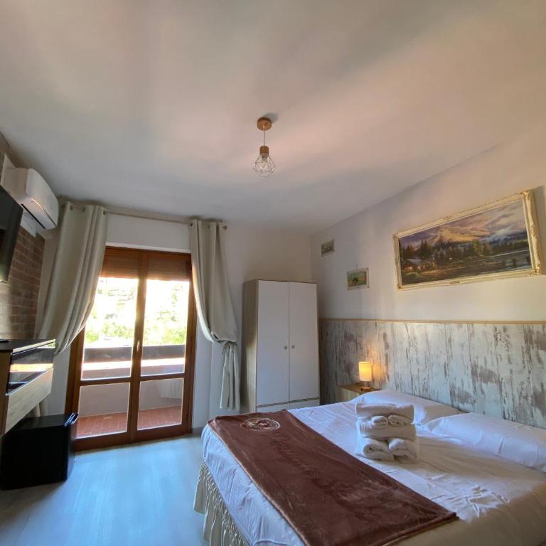 Perugia Suite - Suite King con Vasca Idromassaggio - 13