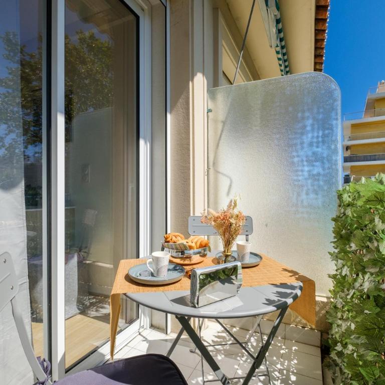 LA GRANDE BLEUE, Magnifique T2 climatisé, proche de la mer - One-Bedroom Apartment - 2