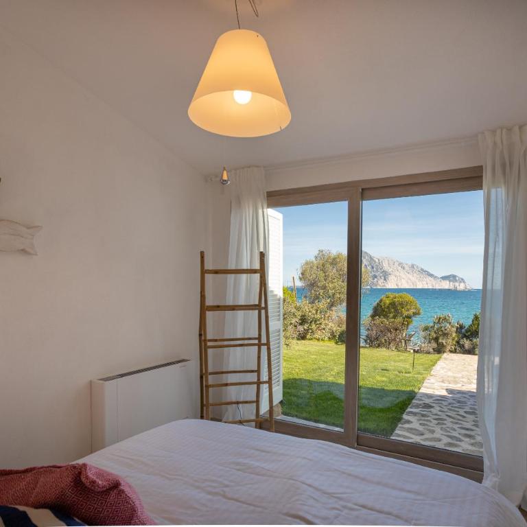 Villa Sea Soul - Luxury Seafront Villa with Direct Sea Access - Villa - 44