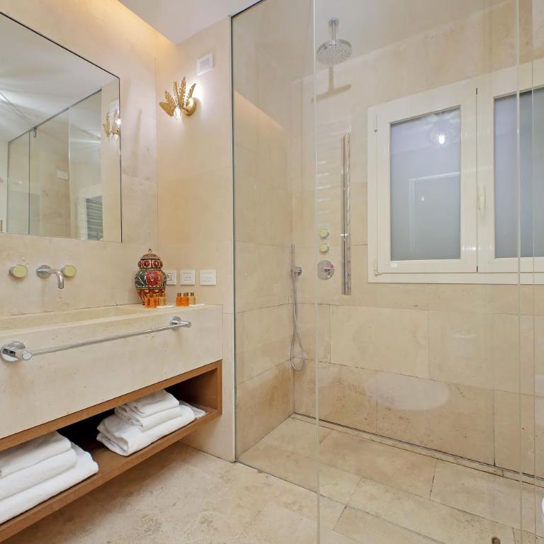 Luxury Domus Apartment 2 - Appartamento con 2 Camere da Letto - 57