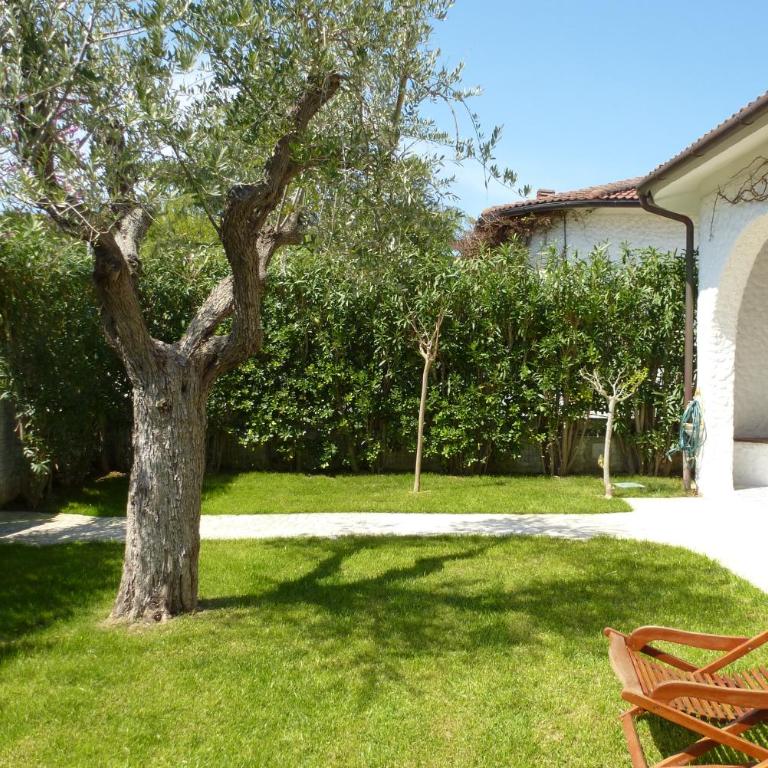499 - Villetta trilocale nel centro di Marcelli, con giardino, vicino al mare - CLIMATIZZATO, SPIAGGIA INCLUSA - Appartamento con 2 Camere da Letto - 3