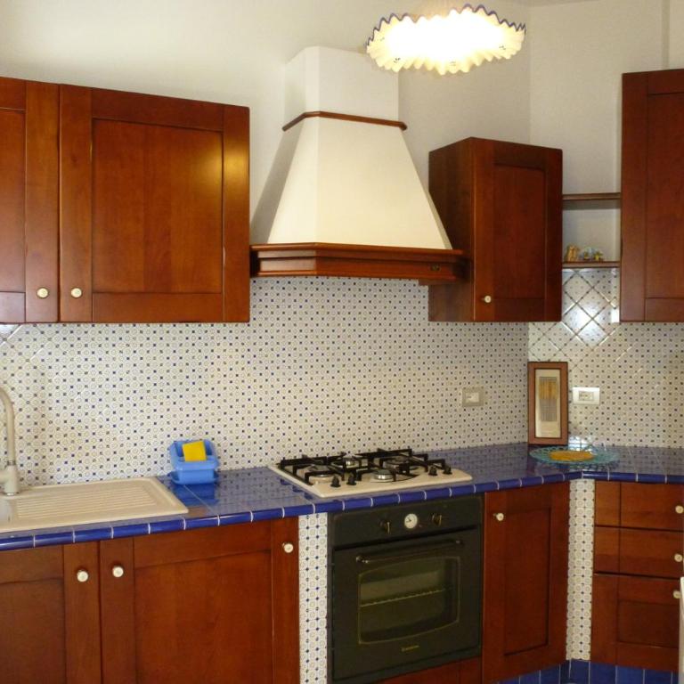 499 - Villetta trilocale nel centro di Marcelli, con giardino, vicino al mare - CLIMATIZZATO, SPIAGGIA INCLUSA - Appartamento con 2 Camere da Letto - 4