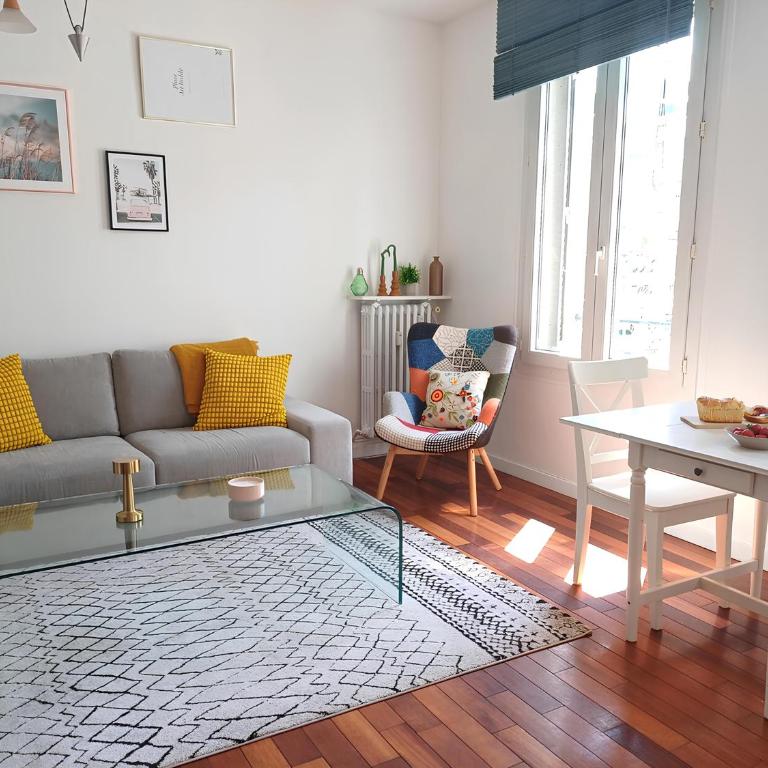 Au Pied de la gare et centre ville - 2 chambres - spacieux - Apartamento de 2 dormitorios con vistas a la ciudad - 1