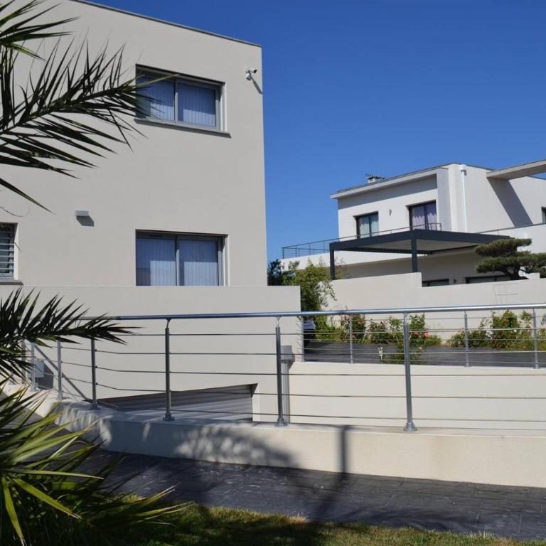 Villa de standing Piscine privée à 15 min des plages 8VB11 - Four-Bedroom House - 7