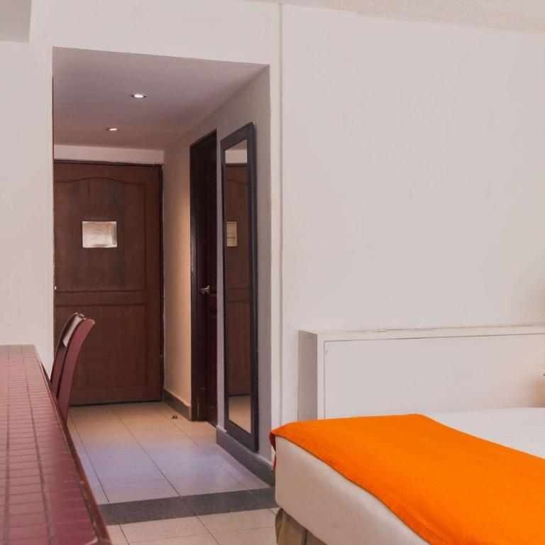 Hotel Faranda Express Puerta Del Sol Barranquilla, A Member of Radisson Individuals - Habitación Estándar - Cama extragrande - 4