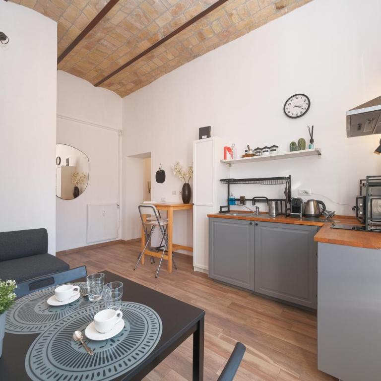 Elena's Apartment - Piramide Metro Station - Two-Bedroom Apartment - 5