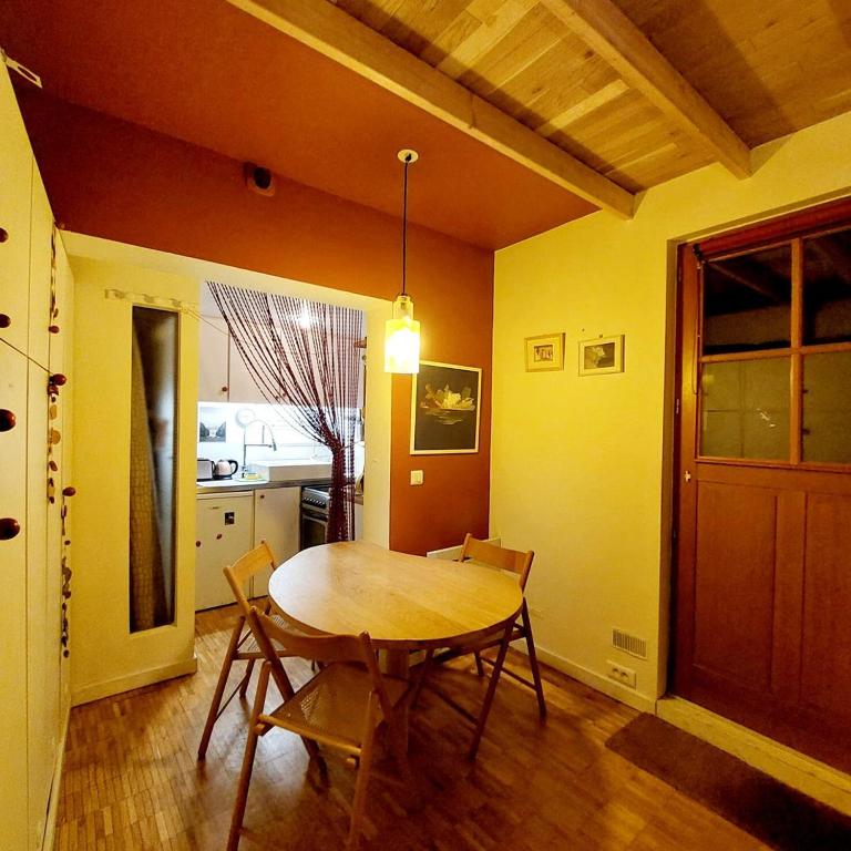 Small duplex house in Batignolles - Appartement - 5