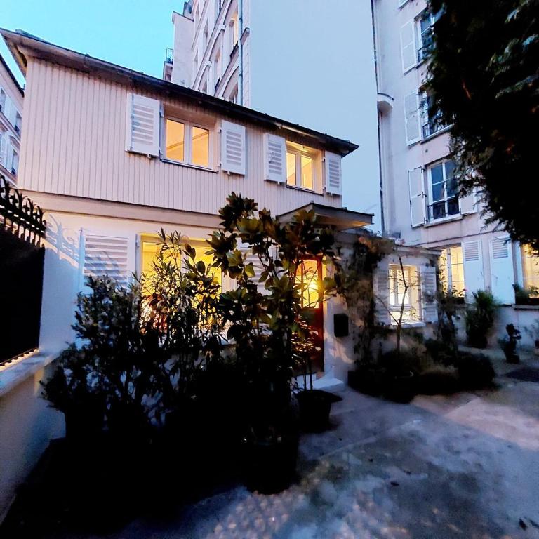 Small duplex house in Batignolles - Appartement - 9