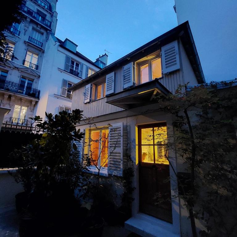Small duplex house in Batignolles - Appartement - 11