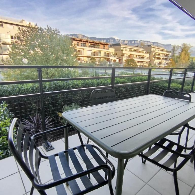 Comfortable T3 just a stone’s throw from the lake! - Apartment - 1