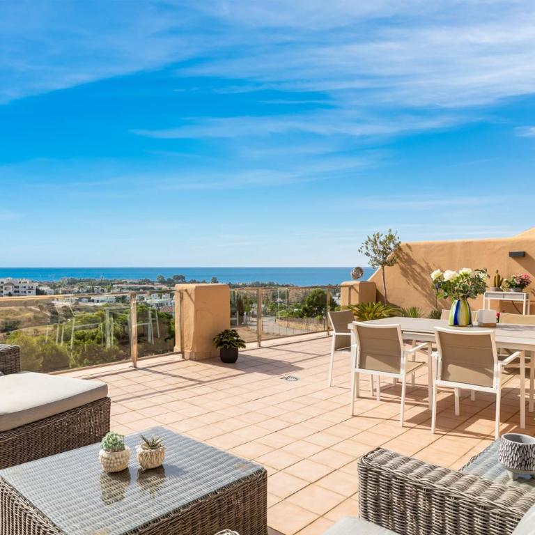 Casa Eso es Oro Estepona - Stunning Views And Peaceful Escape - 2 Communal Pools - Apartamento - 2