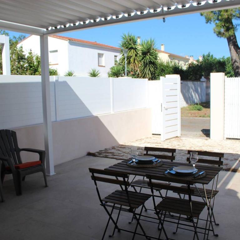 T2 climatisé à 2 minutes de la plage du Pont Tournant - 4BRANR - One-Bedroom House - 19
