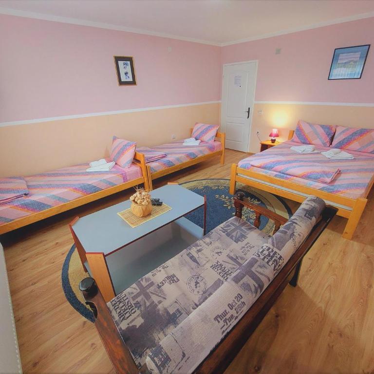 Apartments Nikolić - Apartman s 1 Spavaćom Sobom i Terasom - 3