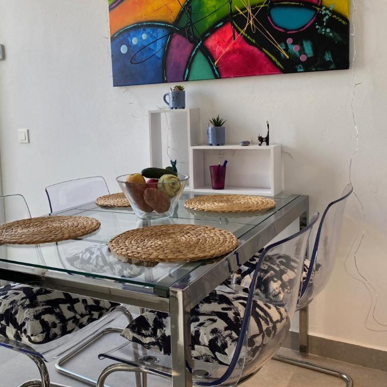La Margarita Beach Apartment, Club Tropicana - One-Bedroom Apartment - 10