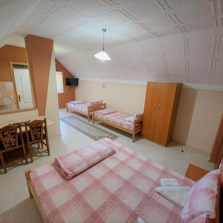Apartments Nikolić - Apartman s 1 Spavaćom Sobom i Terasom - 1