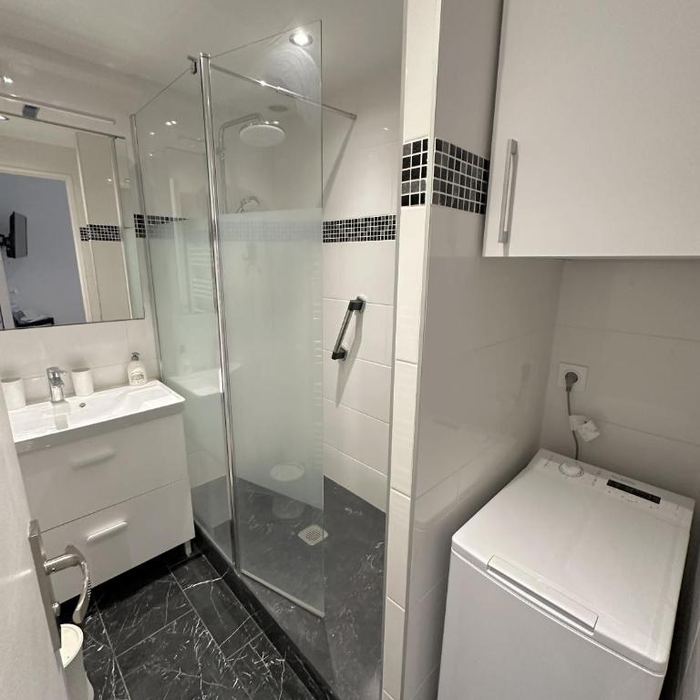 Residence Graziella Appartement 100 - Appartement 1 Chambre - Vue sur Ville - 12