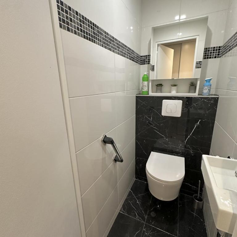 Residence Graziella Appartement 100 - Appartement 1 Chambre - Vue sur Ville - 17