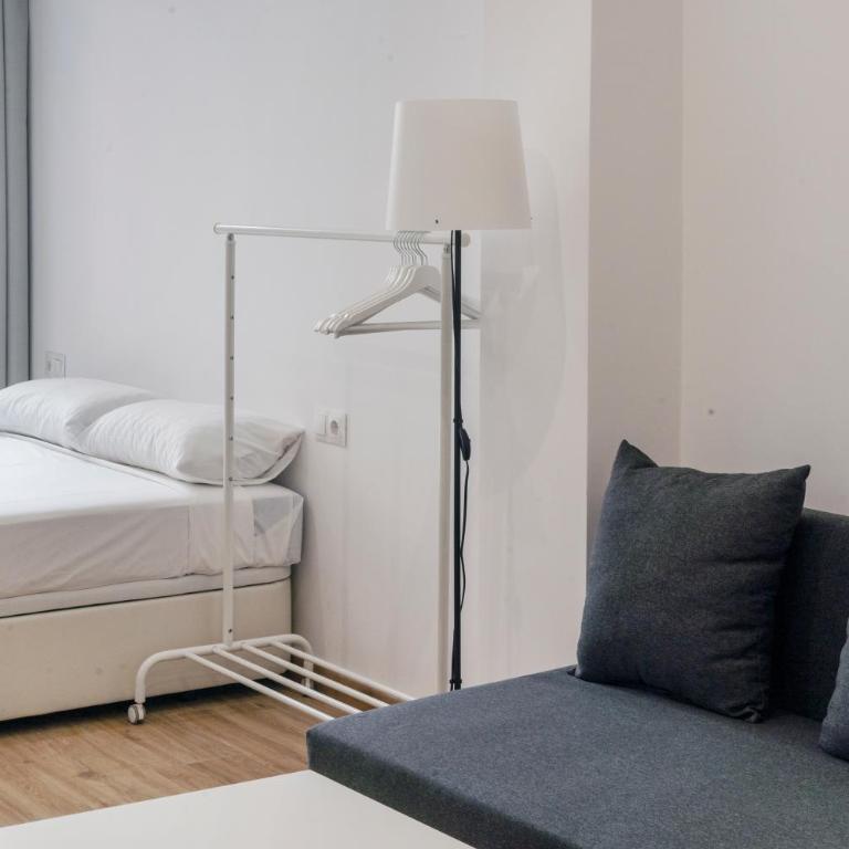 VLC HOST- B&B Fray Pedro - Family Room with Private Bathroom - 21
