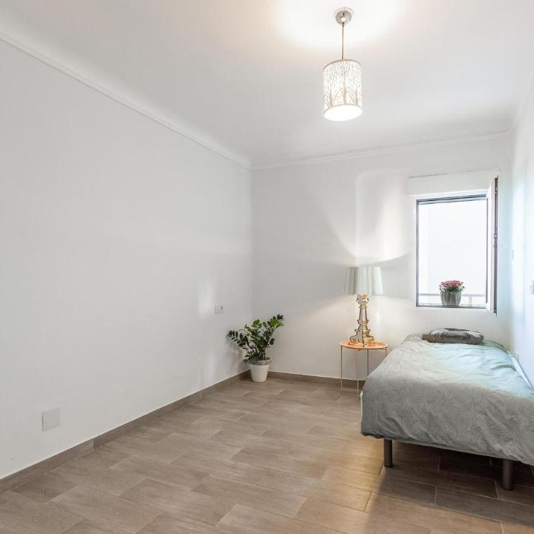3 Bedroom Lovely Apartment In Torrevieja - Apartamento de 2 dormitorios - 9