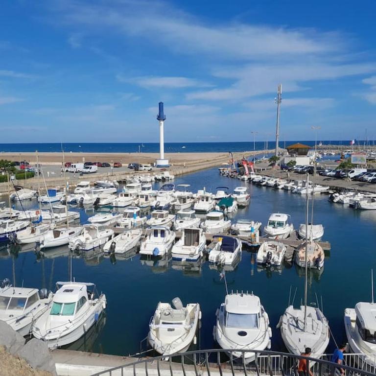 Appartement Saint Pierre la Mer 5 personnes, vue sur la mer, piscine, parking, tennis C164 - Two-Bedroom Apartment with Balcony and Sea View - 3