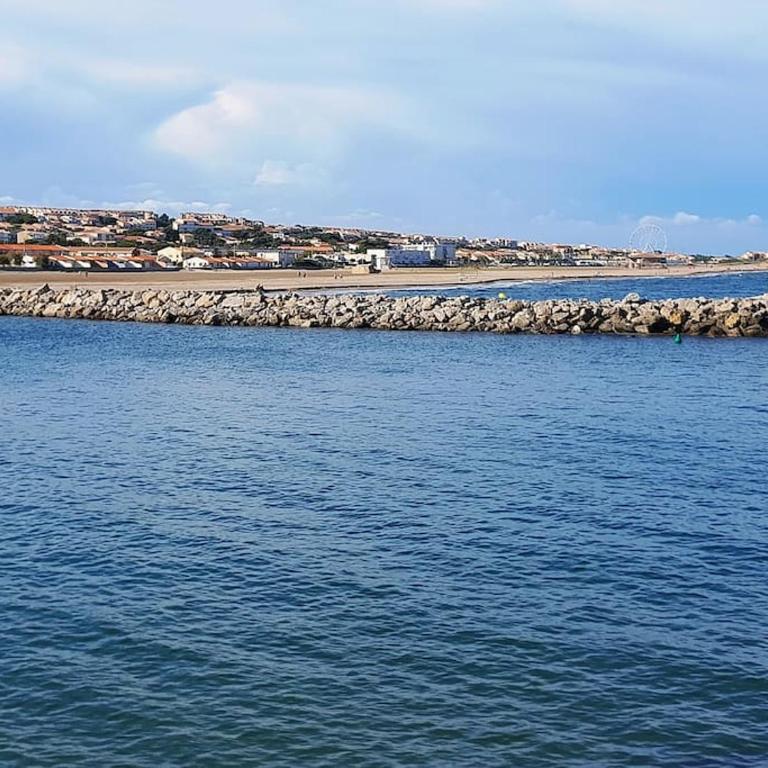 Appartement Saint Pierre la Mer 5 personnes, vue sur la mer, piscine, parking, tennis C164 - Two-Bedroom Apartment with Balcony and Sea View - 20
