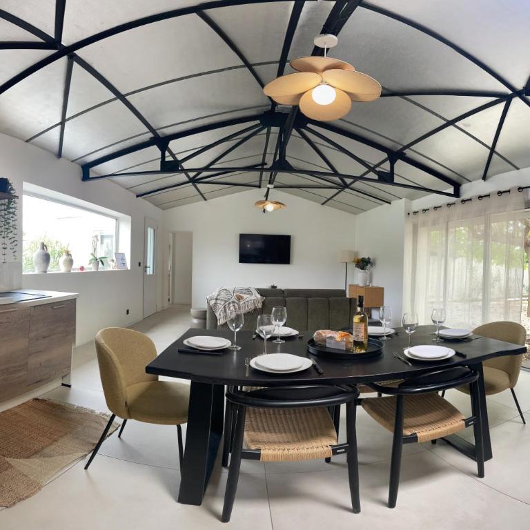 Villa la Guinguette sous les Mûriers - Box gourmande - Piscine - Clim - Haus mit 3 Schlafzimmern - 8