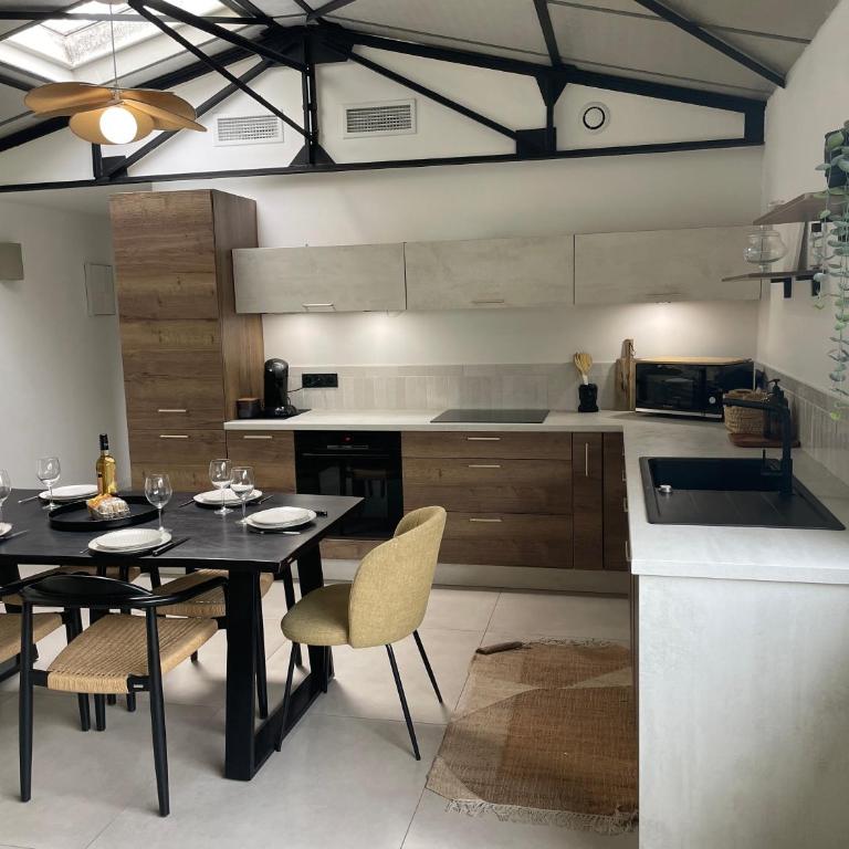 Villa la Guinguette sous les Mûriers - Box gourmande - Piscine - Clim - Haus mit 3 Schlafzimmern - 12