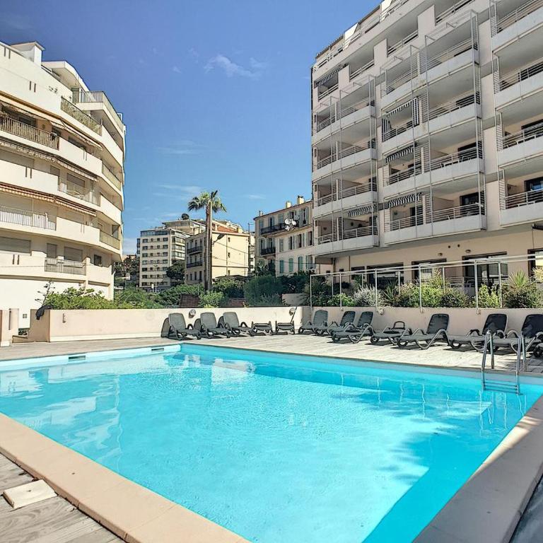 Home Riviera - Studio few min walking from beach - Apartment mit Poolblick - 2