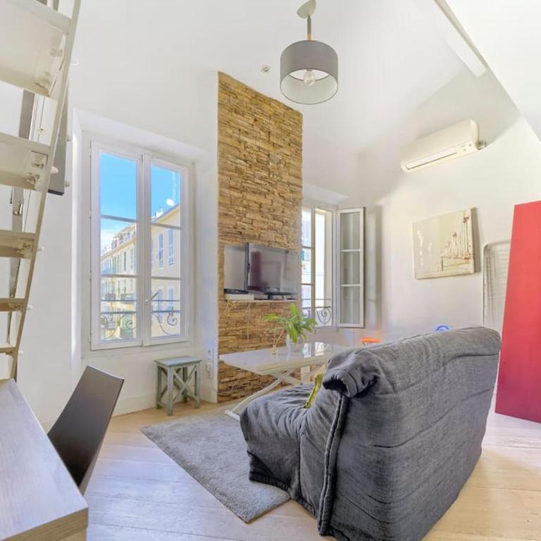 Cosy duplex, hyper centre, wifi,air conditionner - Appartement 1 Chambre - 8