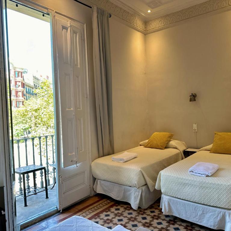 Casa Consell Gran Via, Guest House - Quadruple Room with Balcony - 3