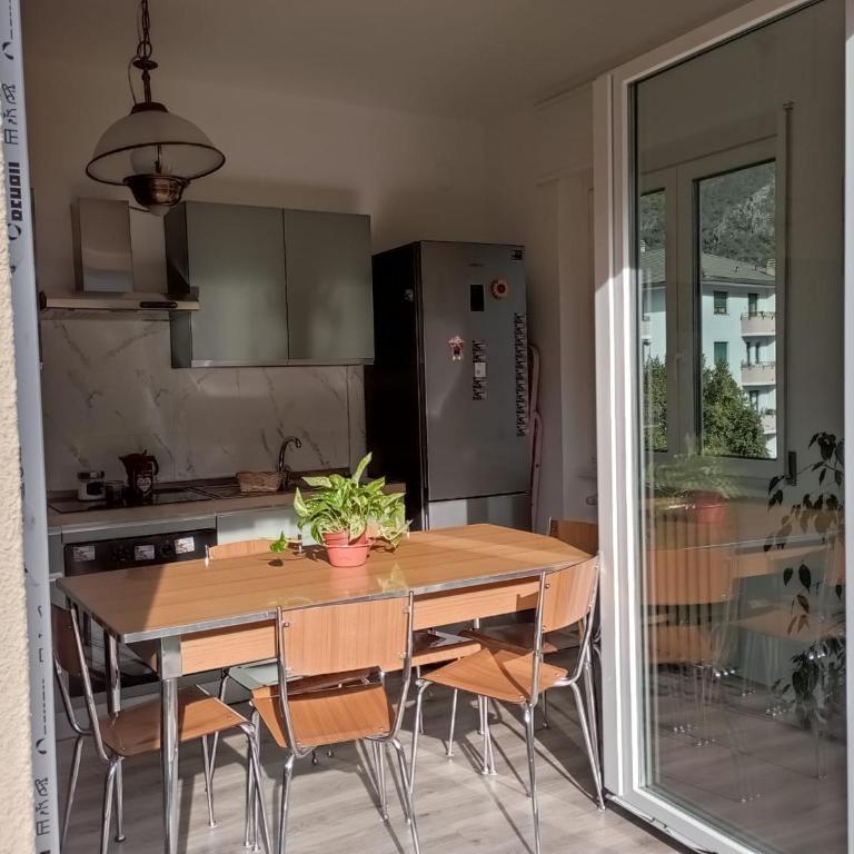 Tirano Express Comfort 2P Appartamento spazioso con vista montagne, ideale per famiglie e gruppi - Appartement avec Vue et Balcon - 5
