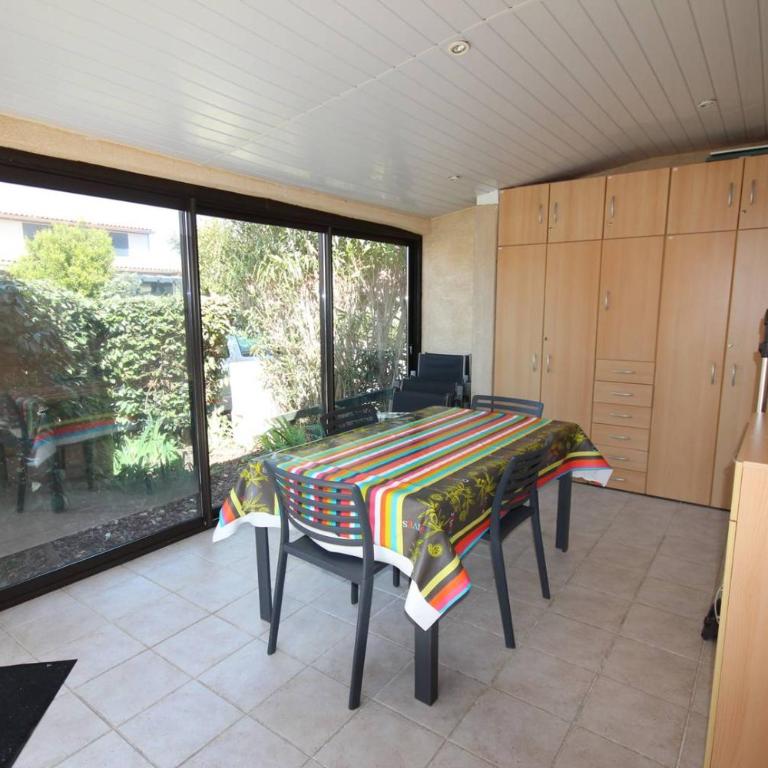 Belle villa de vacances climatisee, tout confort, residence TAMARIS, accès payant aux piscines animation, wifi, 2 chambres, 5 couchages PORTIRAGNES PLAGE LRTAMB19 - Casa de 2 dormitorios - 10