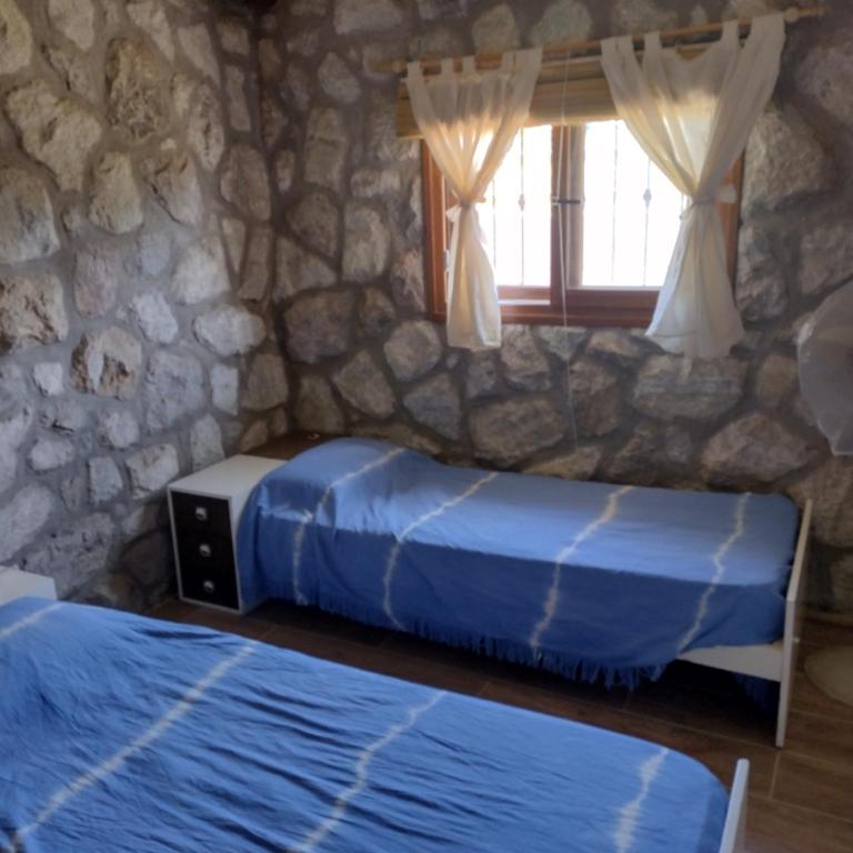 Cabaña de piedra Los Crespines - Two-Bedroom Chalet - 2