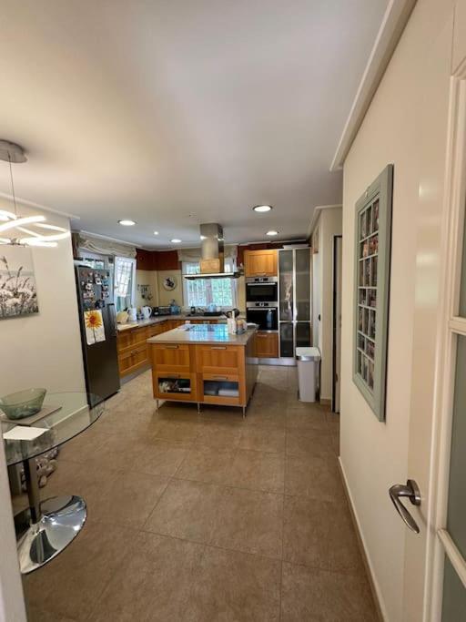 Totally Private Lux Boutique Villa Sleeps 11 - Villa - 9