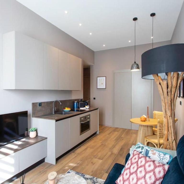 #61 Staywizus - 1 BDR Rossini Centrale Balcony AC - Appartement 1 Chambre - 5