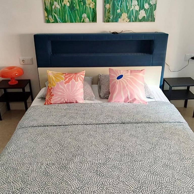 Soho Boho Apartments - with sunny rooftop terrace and fiber optic internet - Apartment - 16