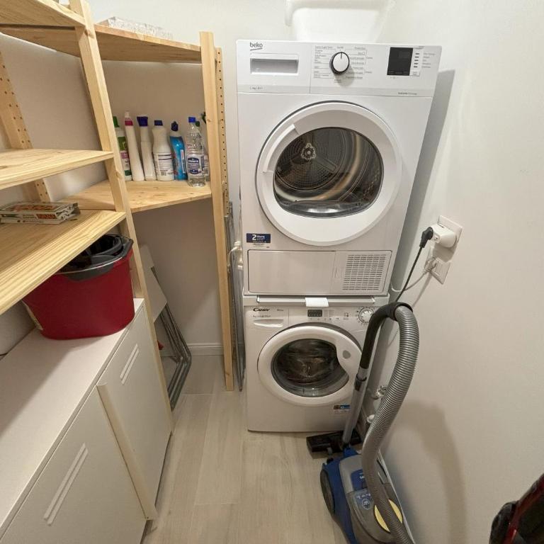 Viale 1880 - Trieste Reception - Appartamento con 2 Camere da Letto - 21