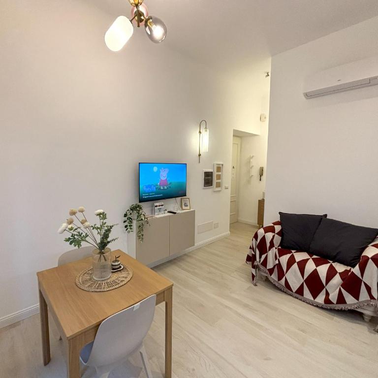 Viale 1880 - Trieste Reception - Appartamento con 2 Camere da Letto - 4
