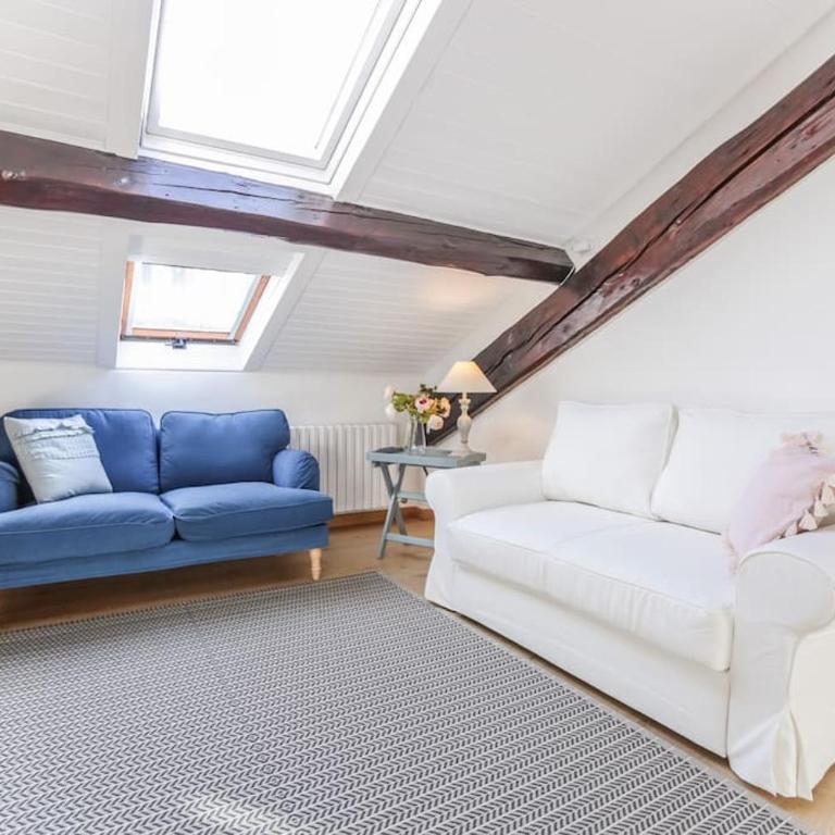 Sunny 2BR Penthouse Near Milano Centrale - Two-Bedroom House - 4