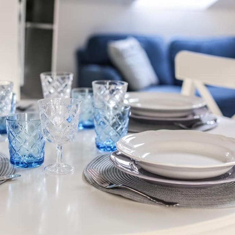 Sunny 2BR Penthouse Near Milano Centrale - Two-Bedroom House - 25
