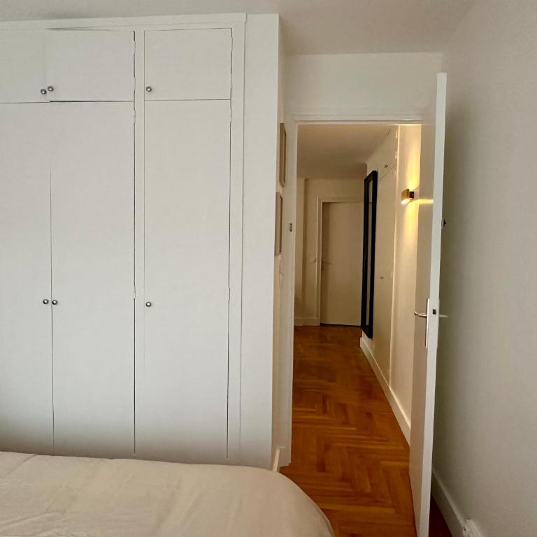 Appartement 5 personnes Léon Frot PARIS - Appartement 2 Chambres - 12